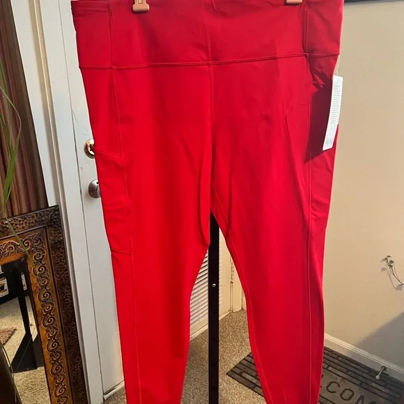 LULULEMON NWT AUTHENTIC FAST FREE WEIGHTLESS NULUX FABRIC RED LEGGINGS - Picture 12 of 16